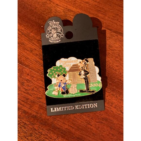 President's Day 2004 Limited Edition Mickey Goofy Disney Trading Pin - Picture 1 of 4